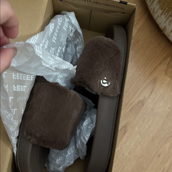 Brown Fuzzy Slide Sandals lululemon - Picture 8 of 10